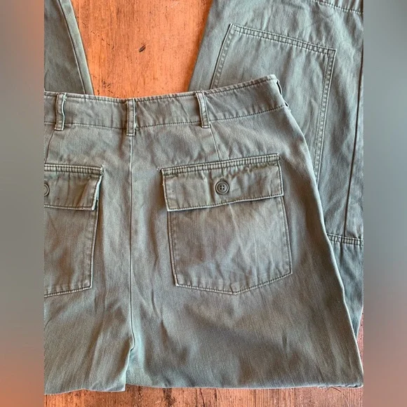 Universal Thread Wide Leg Pants in Olive Green Cargo Pants - Picture 11 of 13